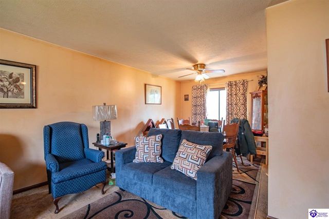 899 Timberwood Drive, Radcliff, KY 40160