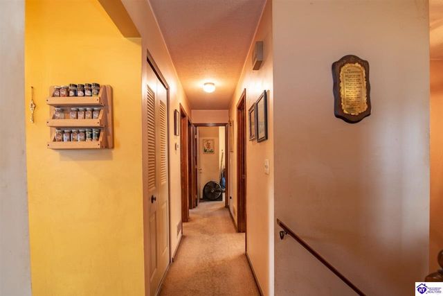 899 Timberwood Drive, Radcliff, KY 40160