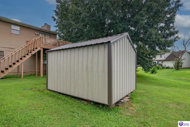 899 Timberwood Drive, Radcliff, KY 40160