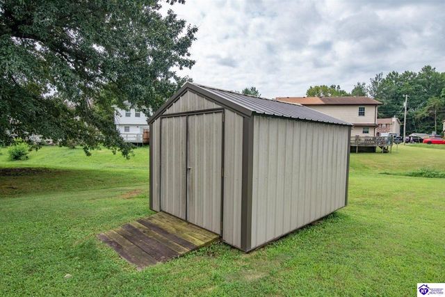899 Timberwood Drive, Radcliff, KY 40160
