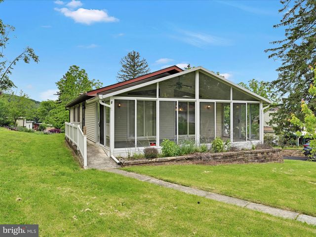 7 ZERBE STREET, Cressona, PA 17929