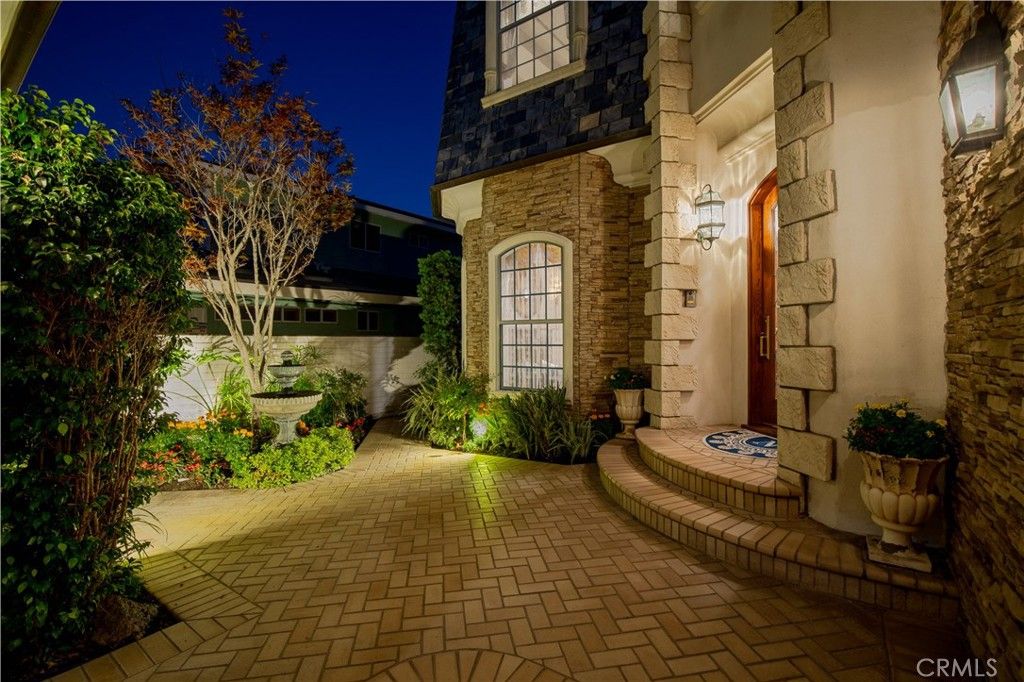 3492 Gilbert, Huntington Beach, CA 92649 — exterior