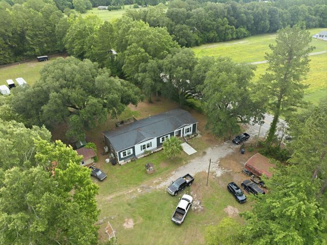 10806 Bells Highway, Ruffin, SC 29475