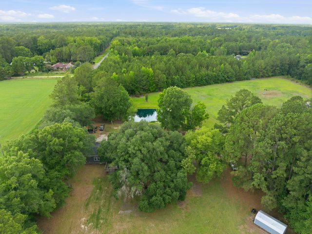 10806 Bells Highway, Ruffin, SC 29475