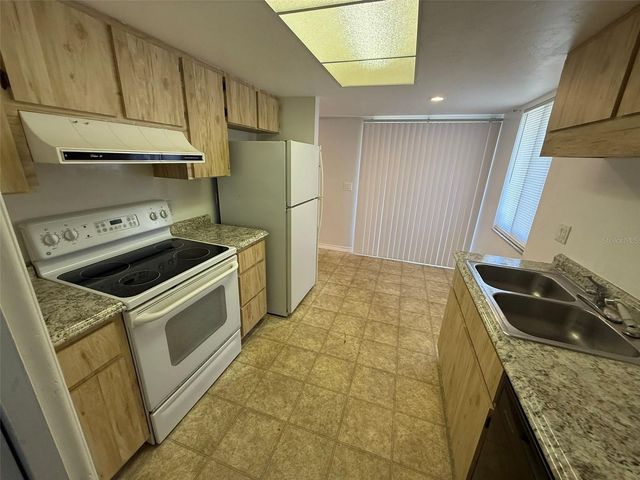 22481 WESTCHESTER BOULEVARD B39, Punta Gorda, FL 33980