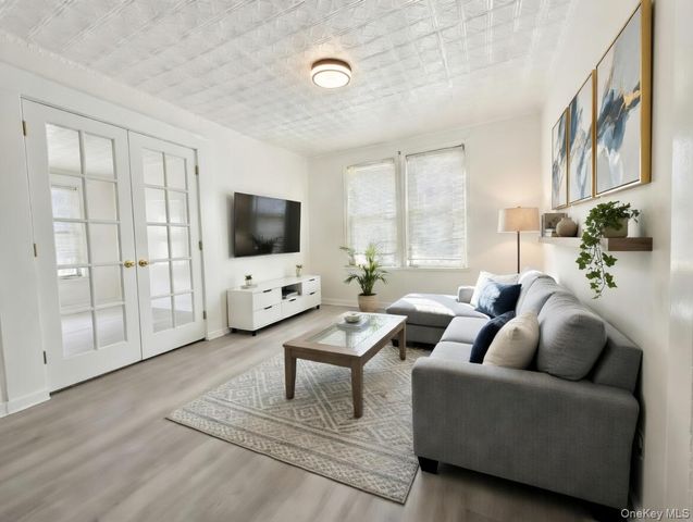 611 Saint Lawrence Avenue 2, Bronx, NY 10473