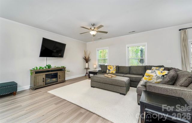 132 Tradesmen Trail, Troutman, NC 28166