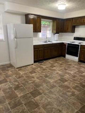 9010 S Highway 421, Manchester, KY 40962