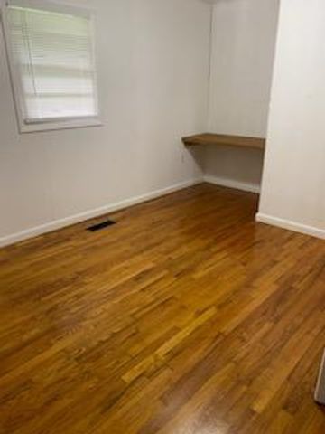 9010 S Highway 421, Manchester, KY 40962