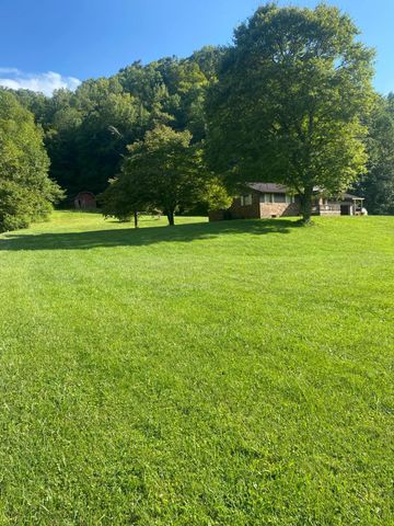 9010 S Highway 421, Manchester, KY 40962