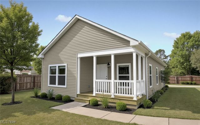 158 Flora Avenue, Bedford, OH 44146