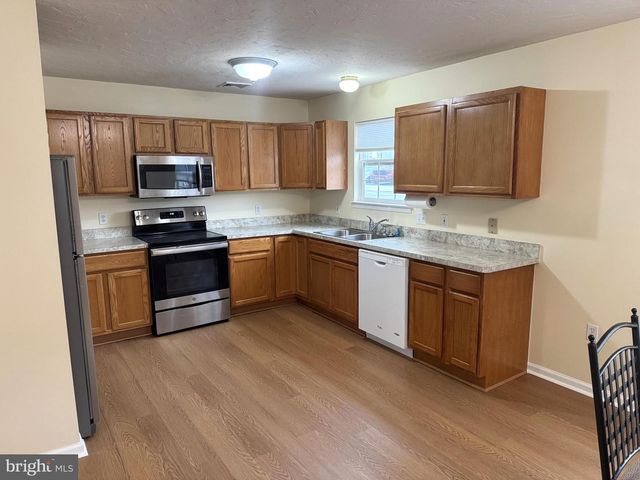 6746 SENECA RIDGE DR, York, PA 17403