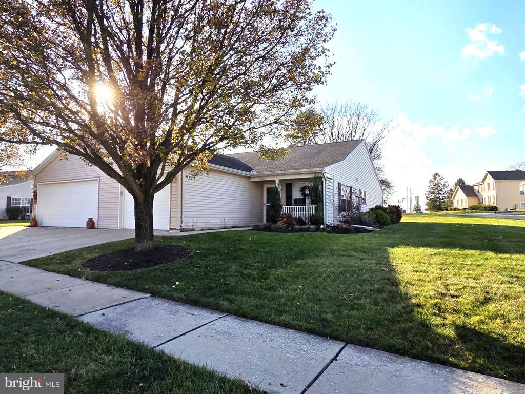 6746 SENECA RIDGE DR, York, PA 17403