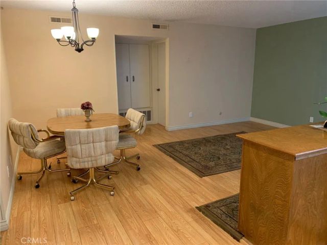 10065 Larwin 5, Chatsworth, CA 91311