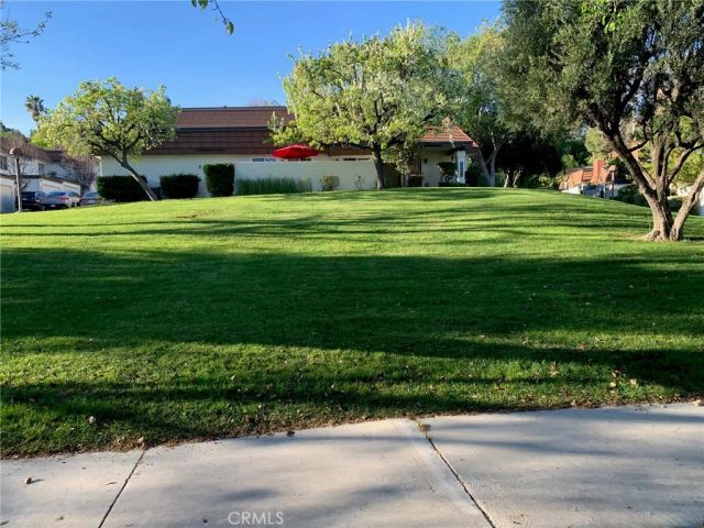 10065 Larwin 5, Chatsworth, CA 91311