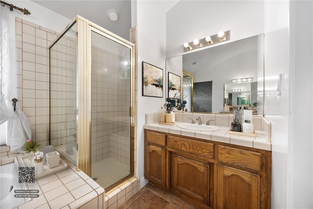 Image 18 of property listing at 12712 Dove Creek Drive, Bakersfield, CA 93312