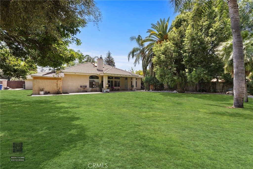 Image 32 of property listing at 12712 Dove Creek Drive, Bakersfield, CA 93312