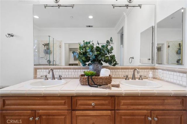 97 Rinaldi, Irvine, CA 92620