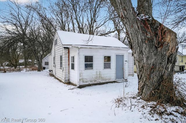 4928 Hughes Road, Lansing, MI 48910