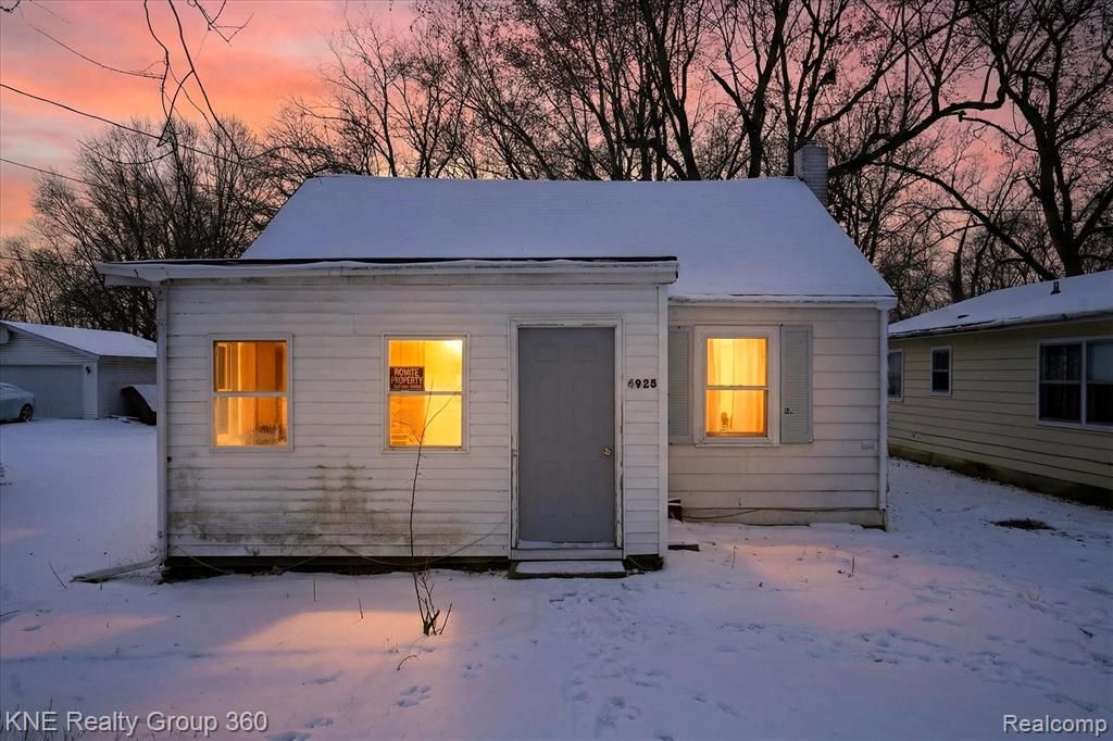 4928 Hughes Road, Lansing, MI 48910