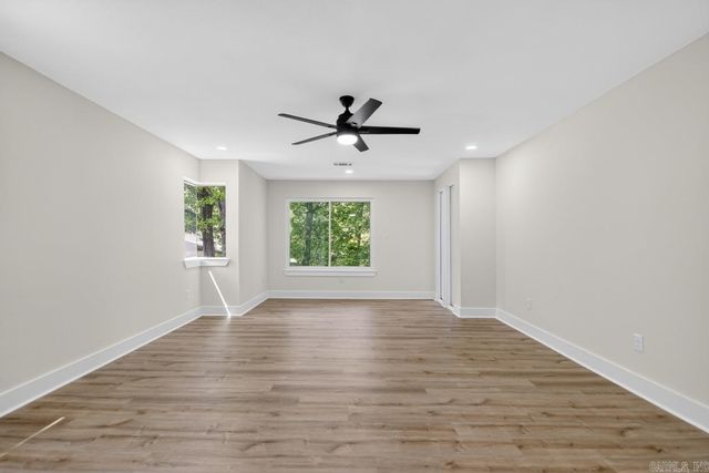 26 Tallyho Lane, Little Rock, AR 72227