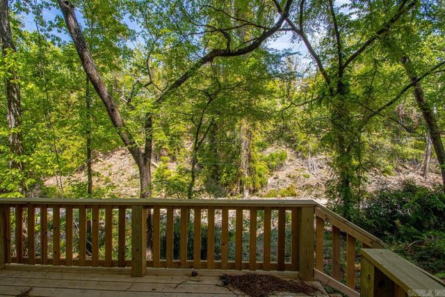 26 Tallyho Lane, Little Rock, AR 72227