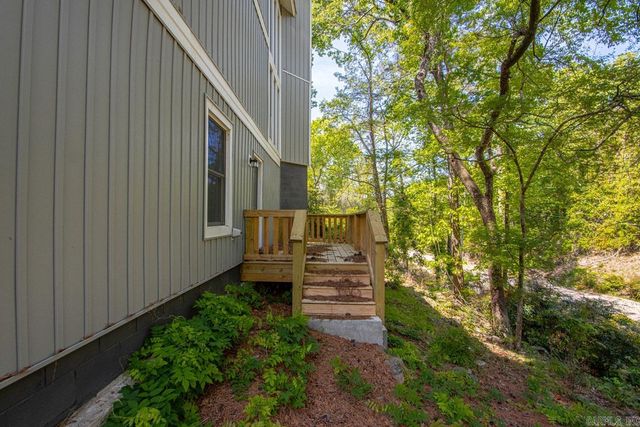 26 Tallyho Lane, Little Rock, AR 72227