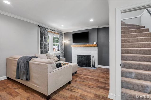968 Nancy Carol Lane, Glendale, MO 63122