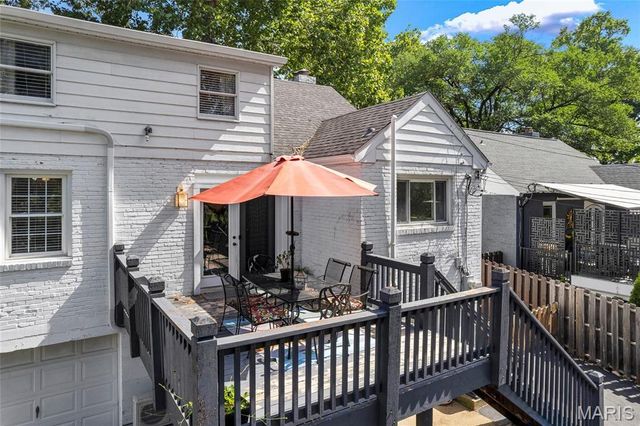 968 Nancy Carol Lane, Glendale, MO 63122