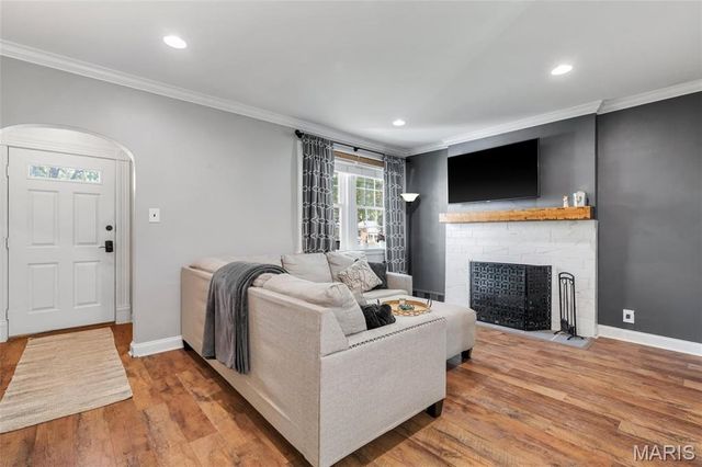 968 Nancy Carol Lane, Glendale, MO 63122