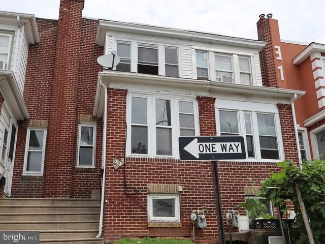 319 AVON RD, Upper Darby, PA 19082