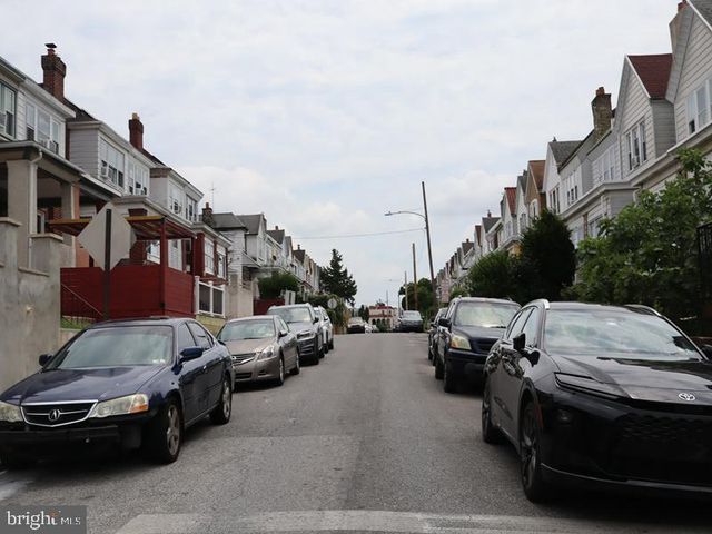 319 AVON RD, Upper Darby, PA 19082