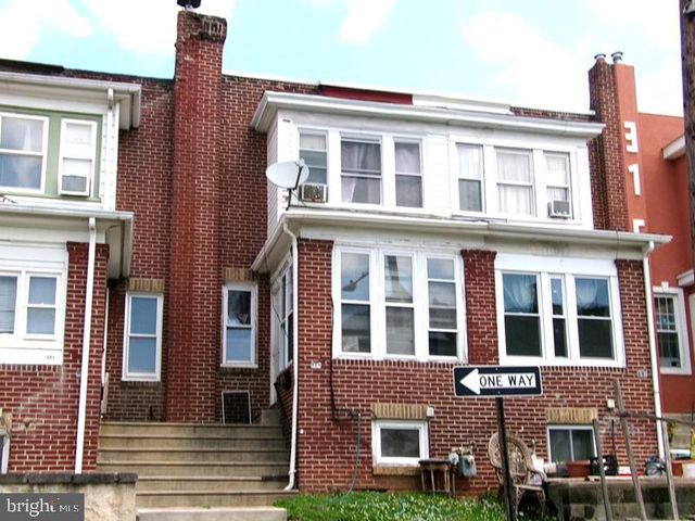 319 AVON RD, Upper Darby, PA 19082