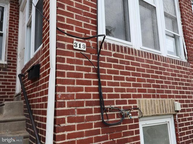 319 AVON RD, Upper Darby, PA 19082
