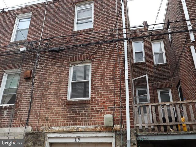 319 AVON RD, Upper Darby, PA 19082