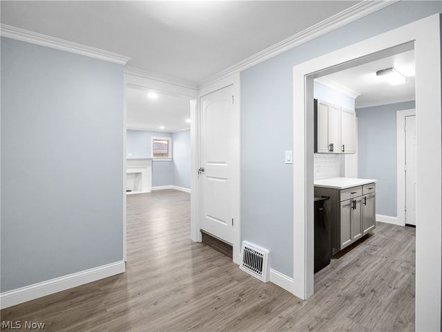 353 Hilton Avenue, Youngstown, OH 44507
