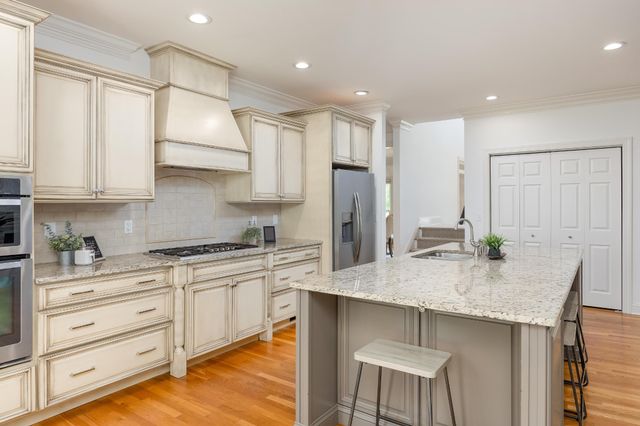 8005 Rosemere Way, Chattanooga, TN 37421