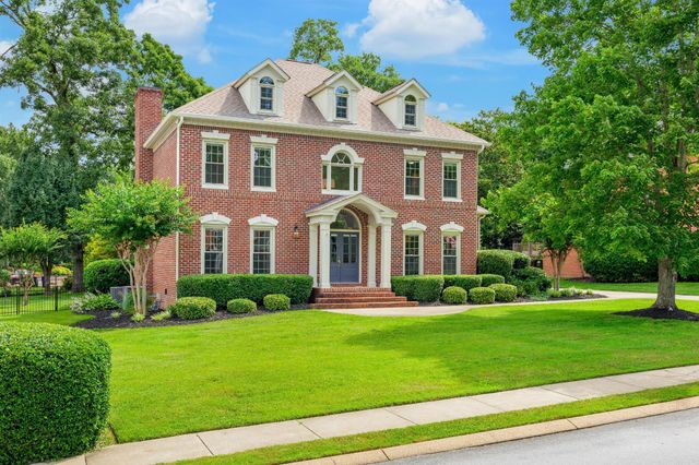 8005 Rosemere Way, Chattanooga, TN 37421