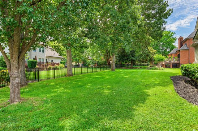 8005 Rosemere Way, Chattanooga, TN 37421