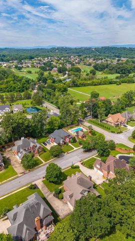 8005 Rosemere Way, Chattanooga, TN 37421