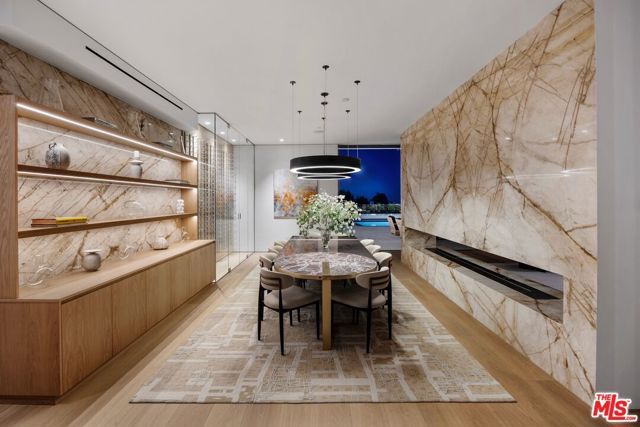 525 Arkell Drive, Beverly Hills, CA 90210