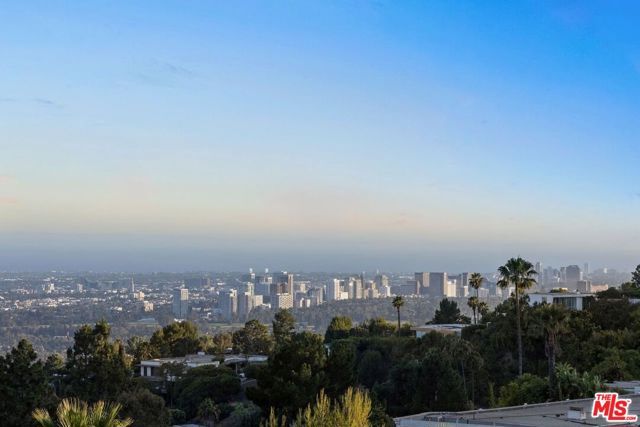 525 Arkell Drive, Beverly Hills, CA 90210