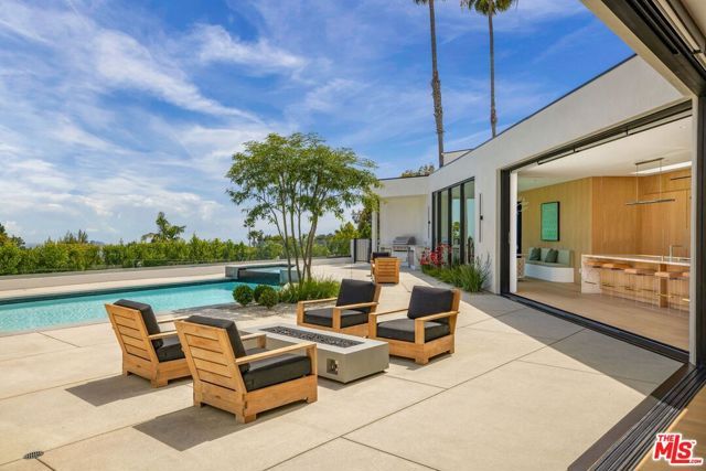 525 Arkell Drive, Beverly Hills, CA 90210