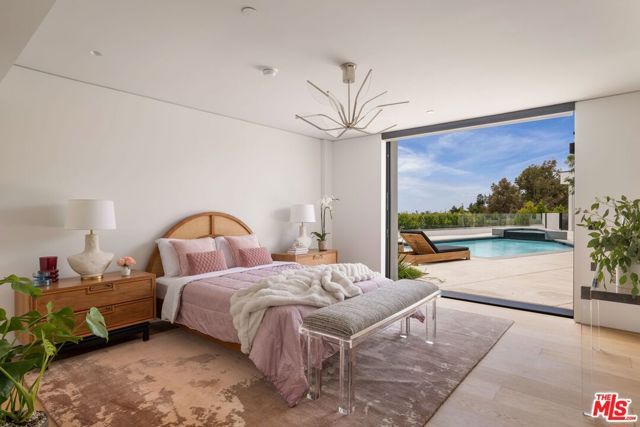 525 Arkell Drive, Beverly Hills, CA 90210