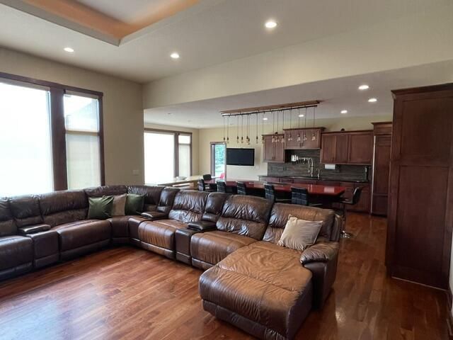 W319S9145 Laurens PARKWAY, Mukwonago, WI 53149