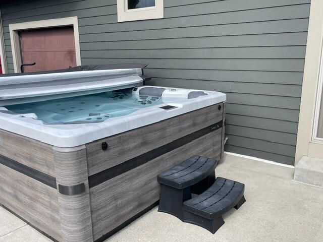 W319S9145 Laurens PARKWAY, Mukwonago, WI 53149