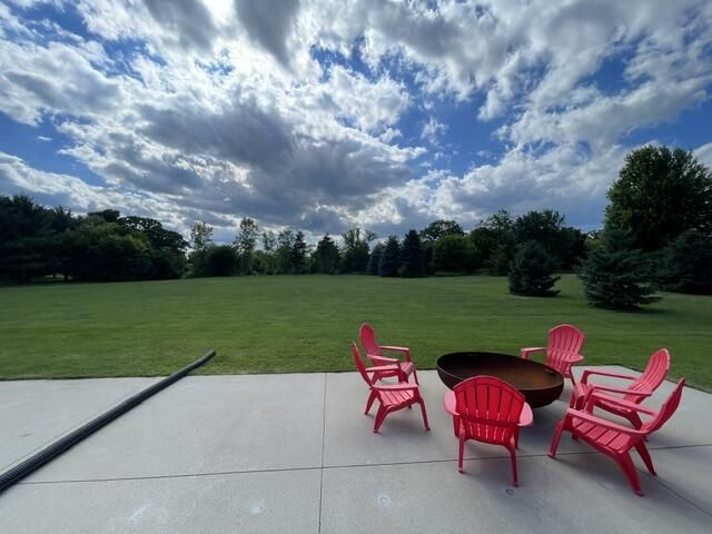 W319S9145 Laurens PARKWAY, Mukwonago, WI 53149