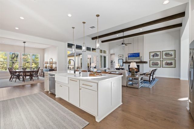 192 Gaucho WAY, Dripping Springs, TX 78620