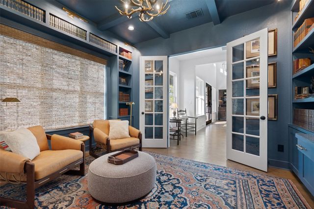 192 Gaucho WAY, Dripping Springs, TX 78620