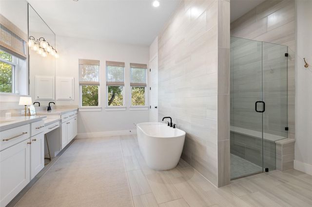 192 Gaucho WAY, Dripping Springs, TX 78620